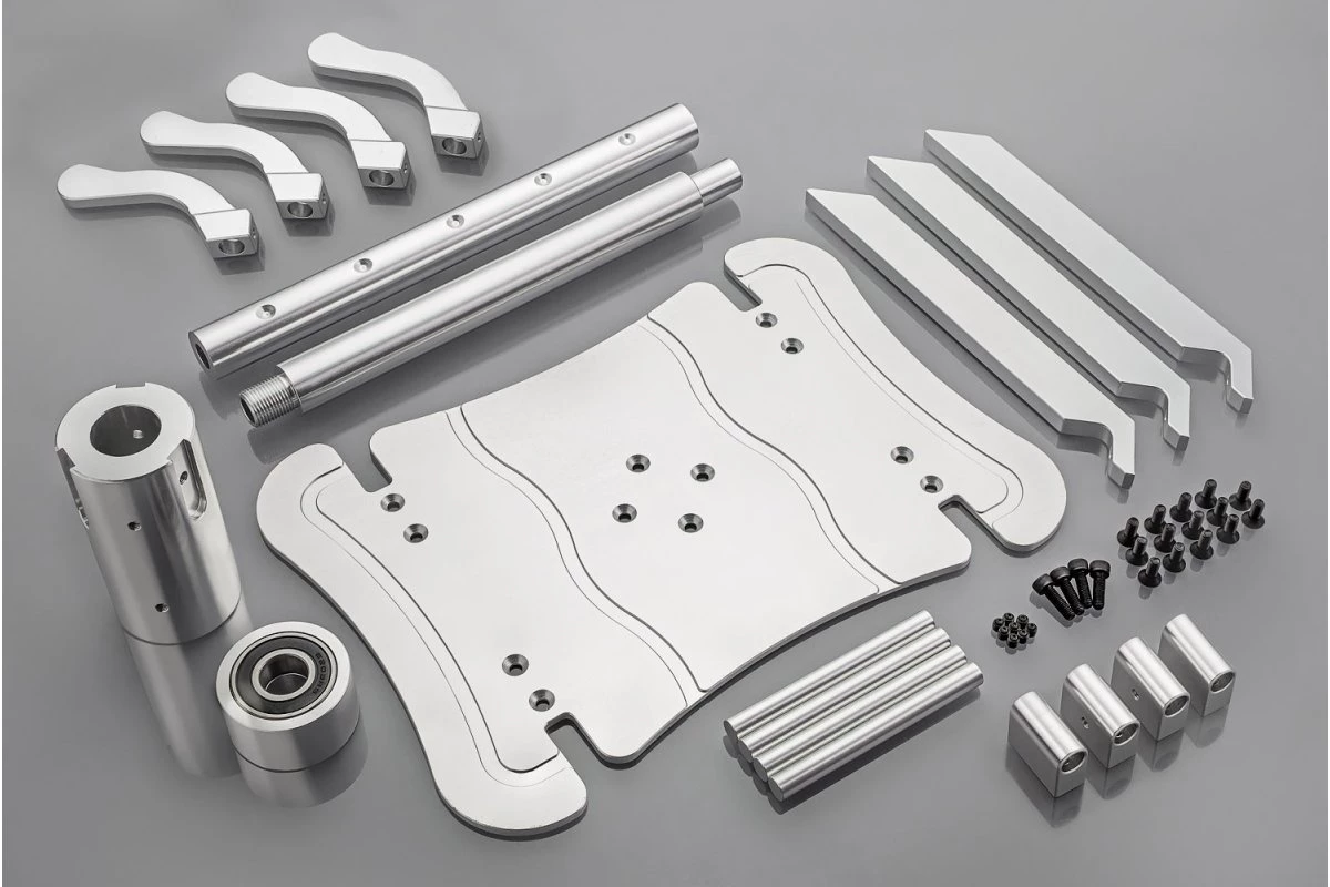 85157A | Rovan 1/5 Silver Aluminium Display/Work Stand 3 85157A | Rovan 1/5 Silver Aluminium Display/Work Stand